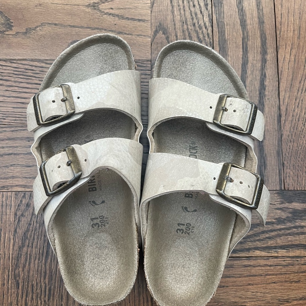 Kids Birkenstocks size 31